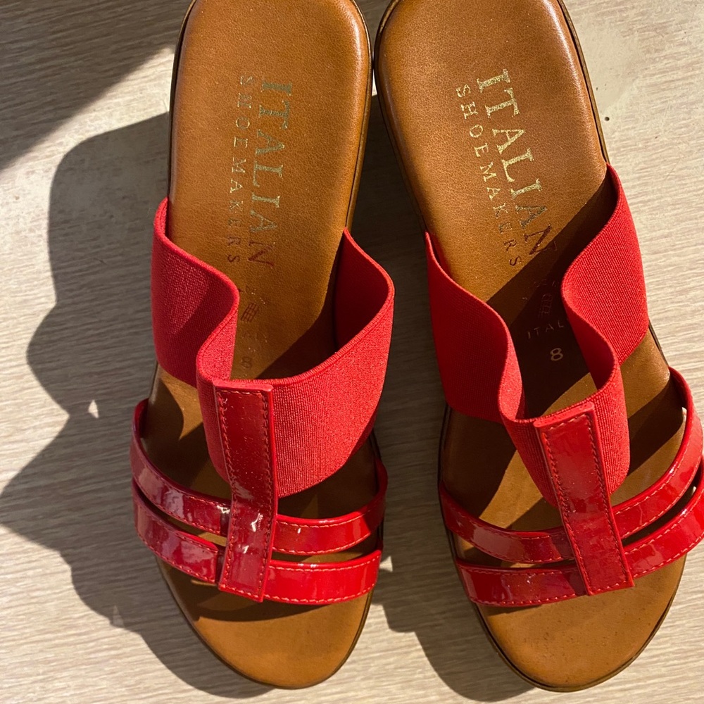 Red wedge shoes